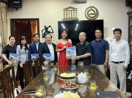 Ban giám đốc Trung tâm UNESCO Văn hóa và Thông tin Truyền thông gặp mặt lãnh đạo Liên hiệp UNESCO Việt Nam