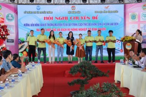 Doanh nhân Nguyễn Thị Thành Thực giúp nông dân Bình Phước chuyển đổi số trong nông nghiệp