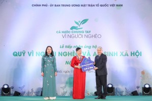 Nữ doanh nhân Nguyễn Nam Phương tiếp tục ủng hộ hơn 13 tỉ đồng Quỹ vì người nghèo