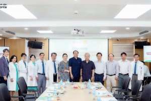 Đoàn công tác Trung ương hội VACHE thăm, làm việc với bệnh viện Sante và các đơn vị trực thuộc tại miền Nam